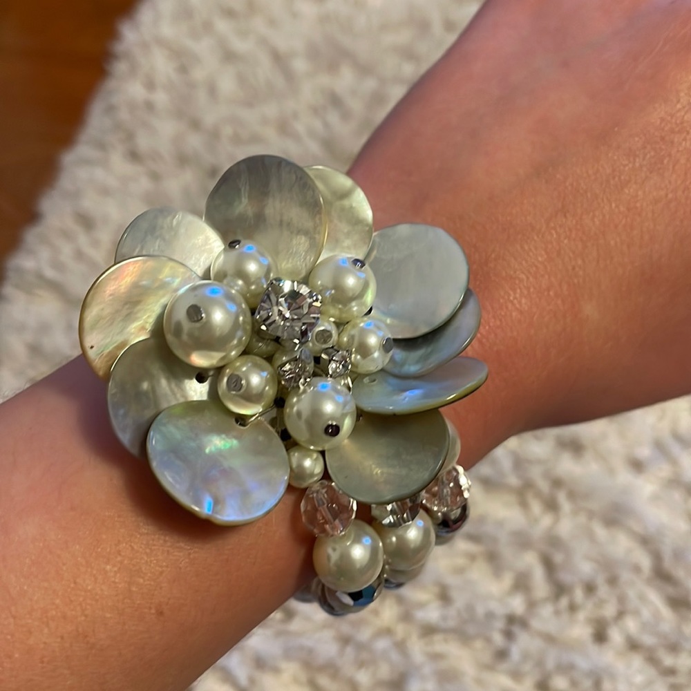 Large flower beaded bracelet